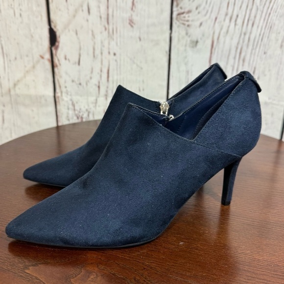 CALVIN KLEIN below the ankle women’s bootie Blue Micro suede size 8.5 EUC - Picture 8 of 12